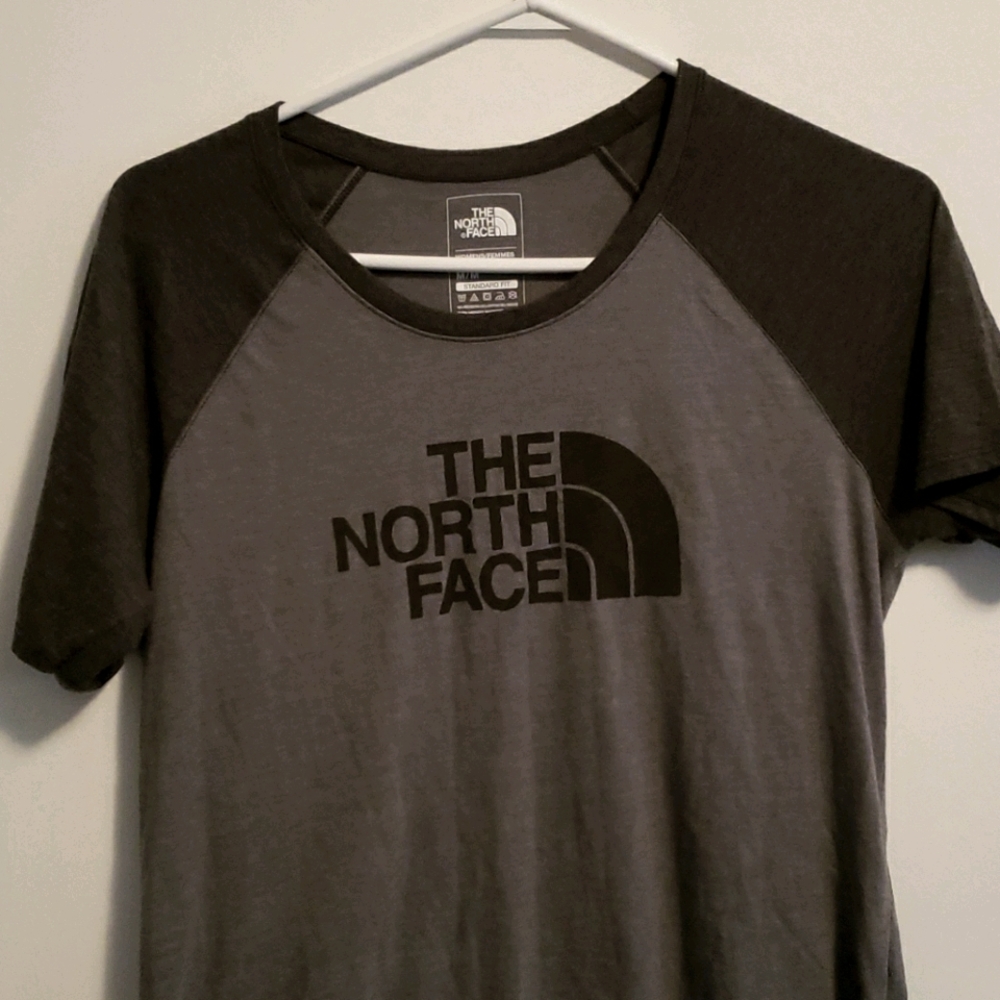 Northface tshirt